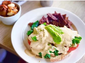 Vegan Food  At Flore In Los Angeles