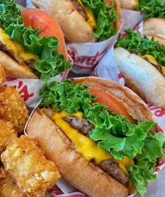 Single Cheeseburger At Monty's Good Burger - Echo Park In Los Angeles
