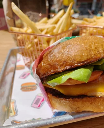 Burger At Nomoo In Los Angeles
